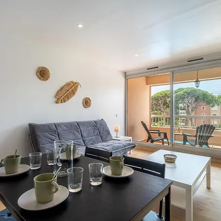 Le Zodiaque Ii-4 By Interhome Appartamento